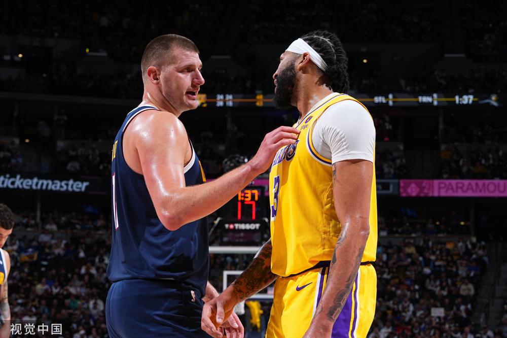 在这片绿茵 在这片绿茵