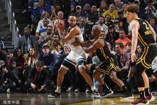 每位球员都 每位球员都