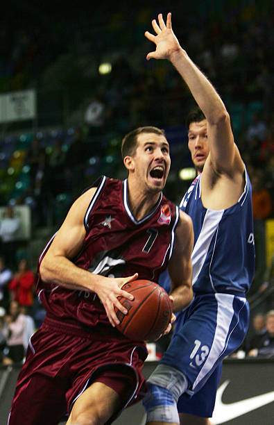 取晋级资格 取晋级资格