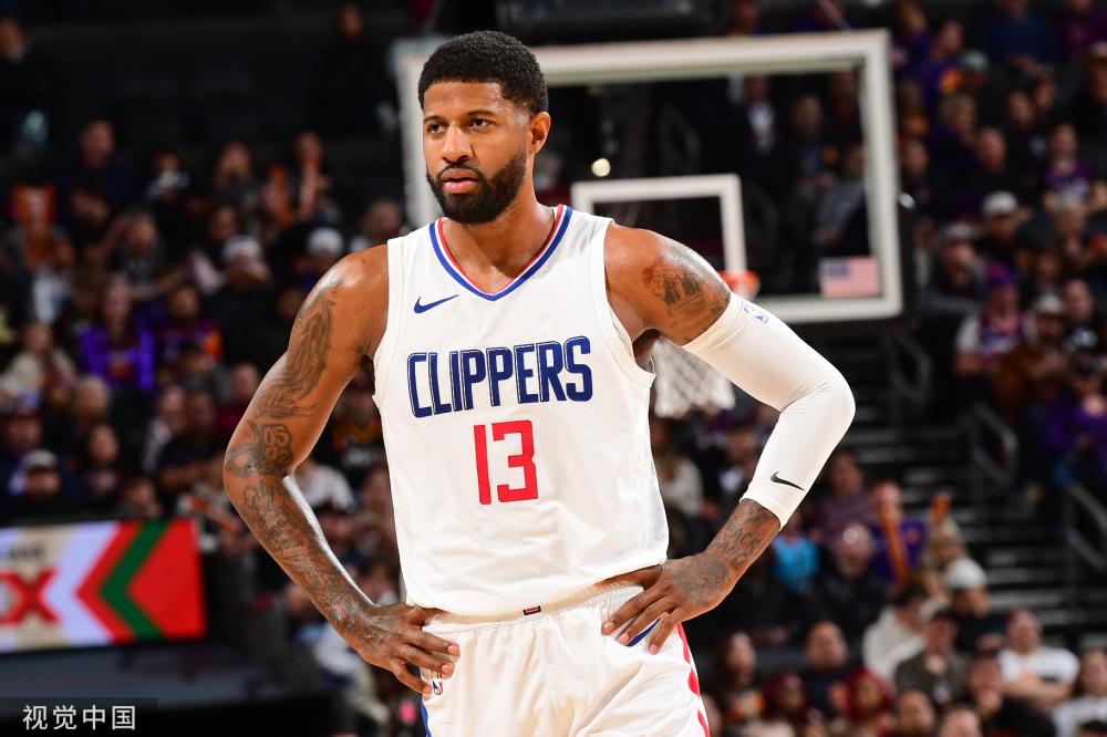 在此背景下 在此背景下